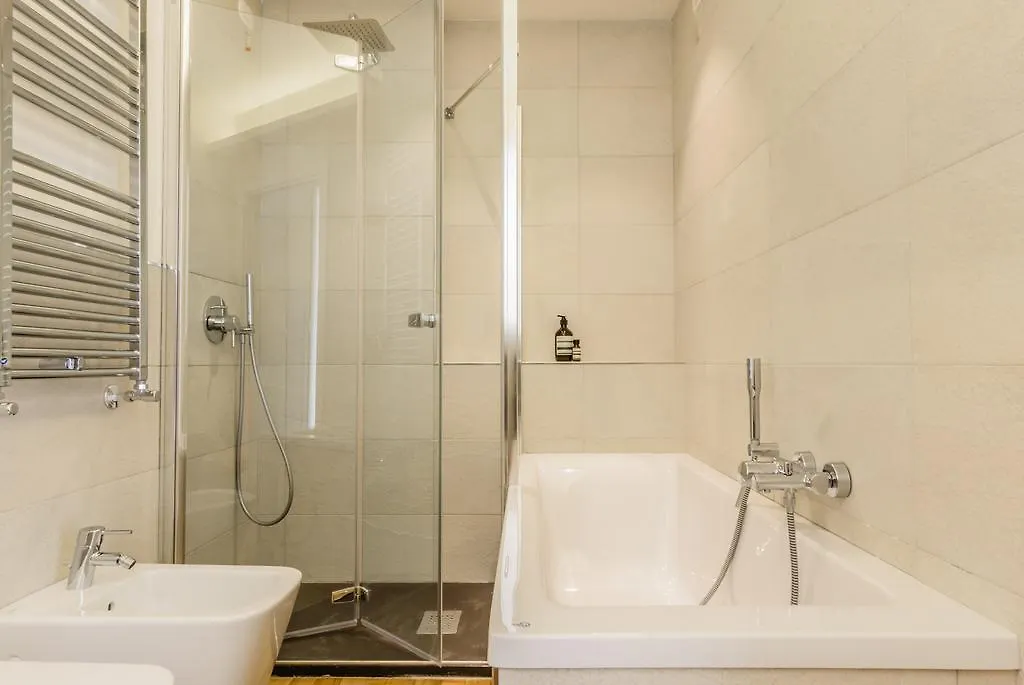 Casa Rebecca In Arco Della Pace Hotel Milan Italy